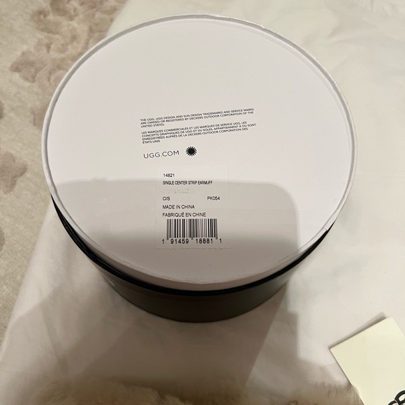 NWT UGG Ear Warmer - Picture 12 of 13